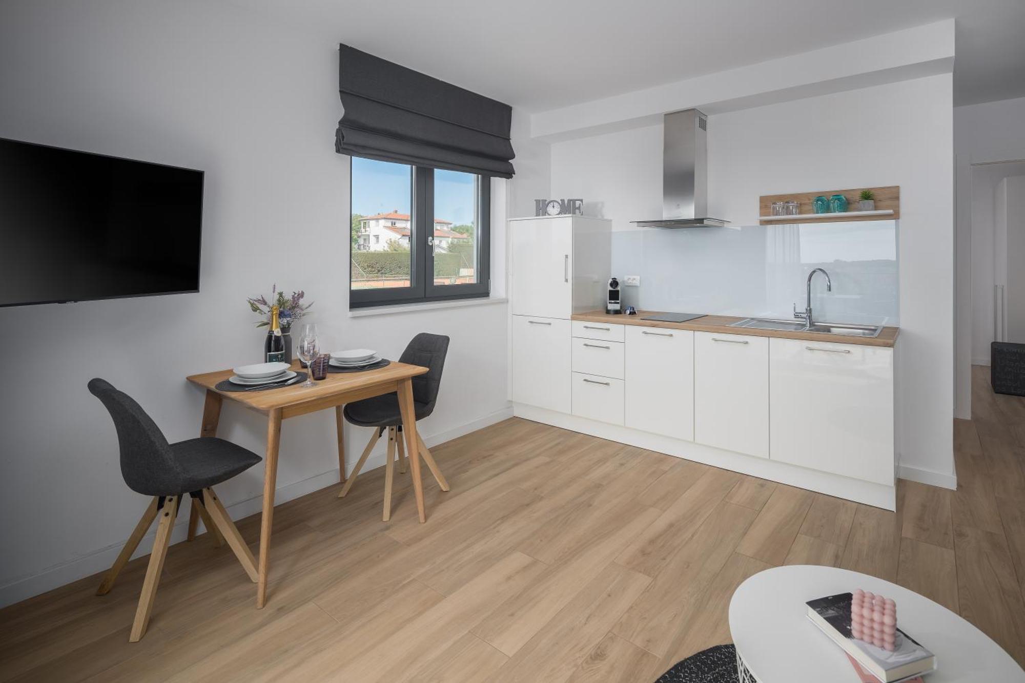 Lana Premium Residence 2 Πόρετς Εξωτερικό φωτογραφία