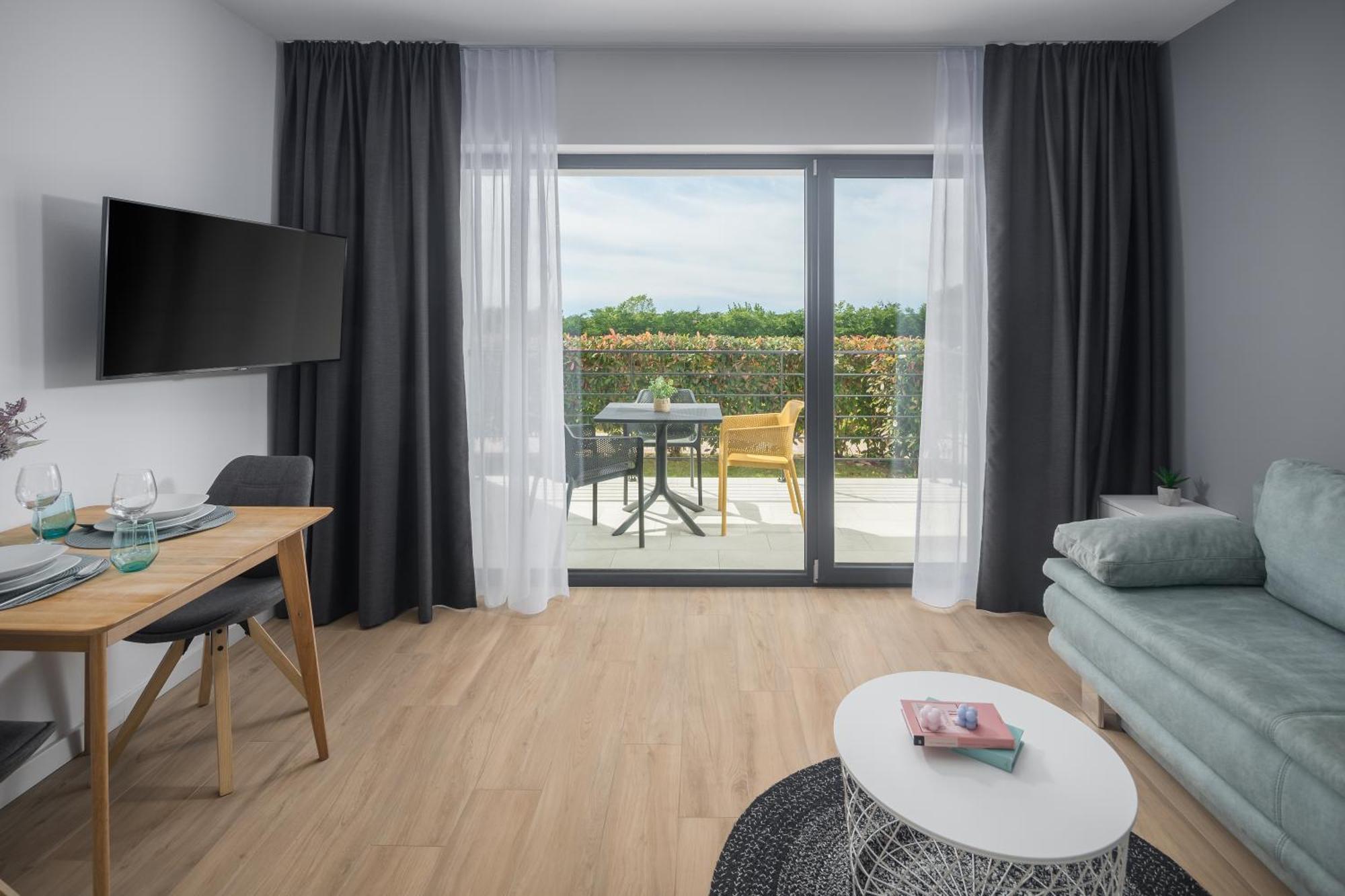 Lana Premium Residence 2 Πόρετς Εξωτερικό φωτογραφία